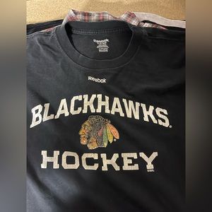 Blackhawks Hockey shirt - XL
